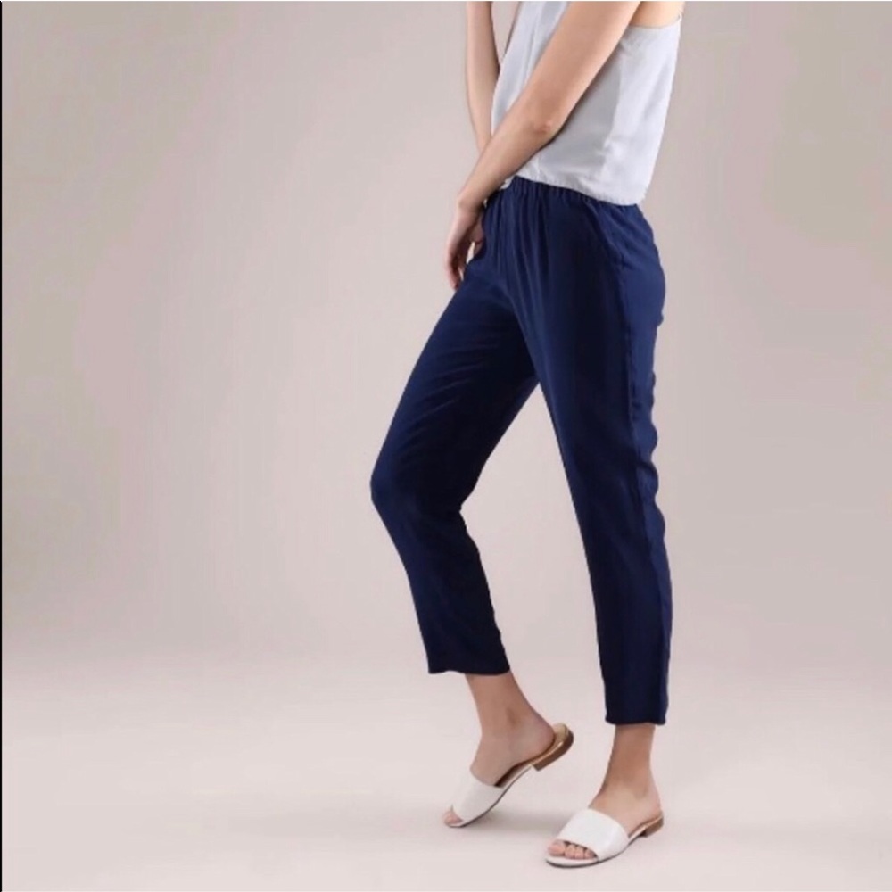 Grana 100% silk jogger